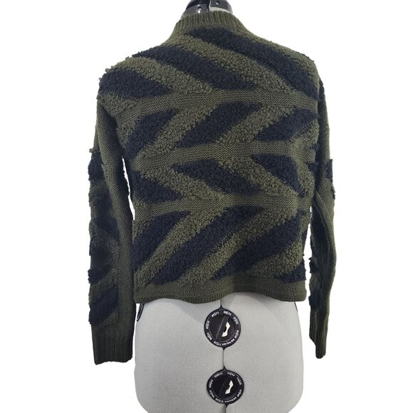 John + Jenn Chevron Pattern Sweater XS Black & Green Acrylic NWOT - Picture 2 of 16